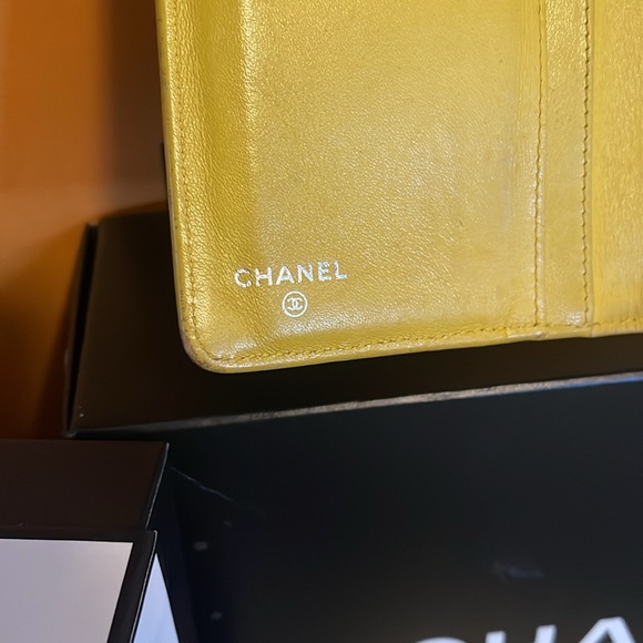 Chanel Wallet - Picture 8 of 16